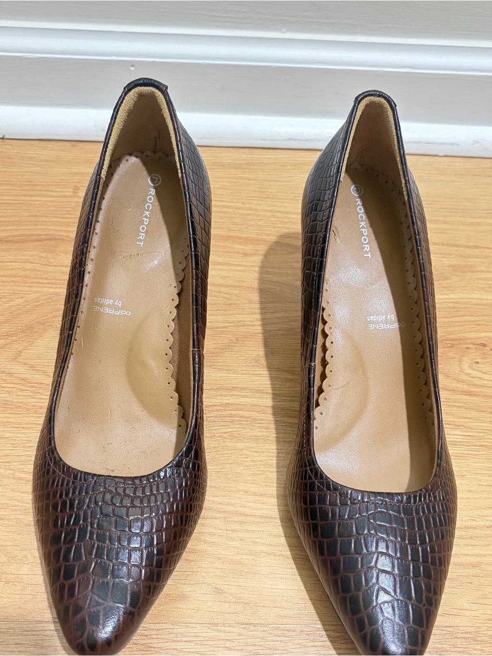 Rockport Brown Croc-Embossed Pointed Toe Pumps